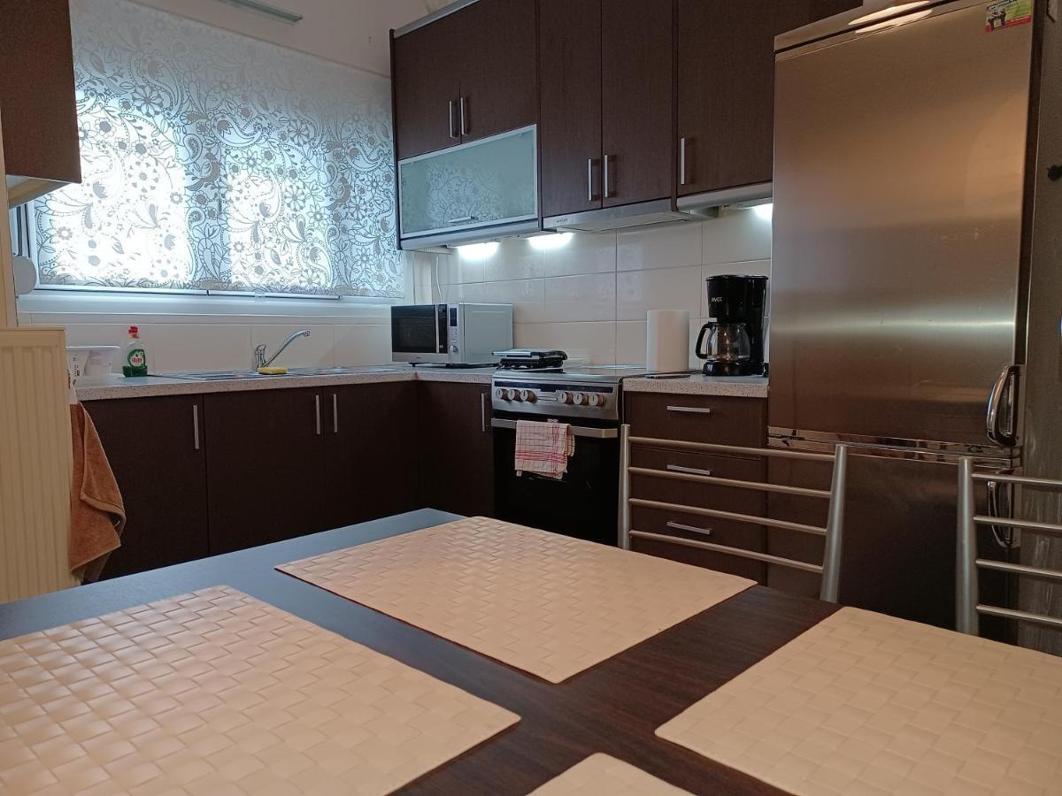 Central Apartment Янина Экстерьер фото